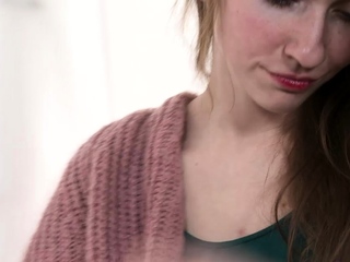 Hot teen lauryn may solo toying